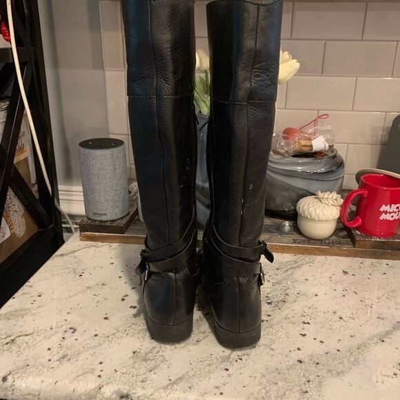 Lauren Ralph Lauren Black Leather Heeled Boots - Picture 3 of 6